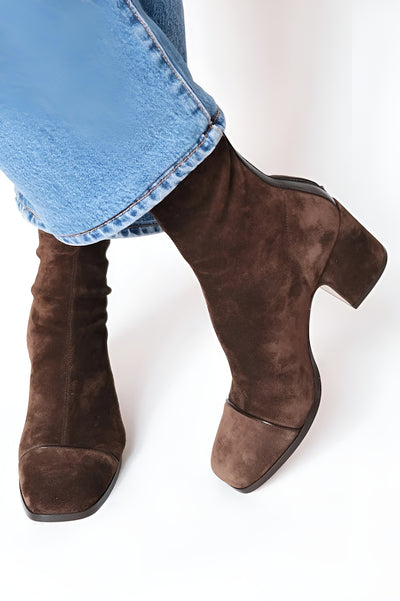 Victoria | Square toe heeled boots