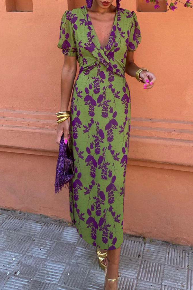 Aluna | Oszałamiająca sukienka midi z dekoltem w serek