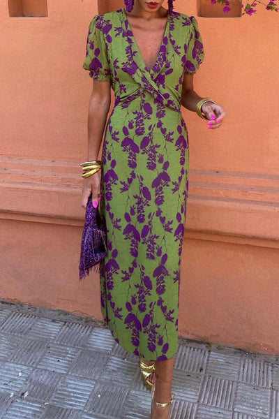 Aluna | Oszałamiająca sukienka midi z dekoltem w serek