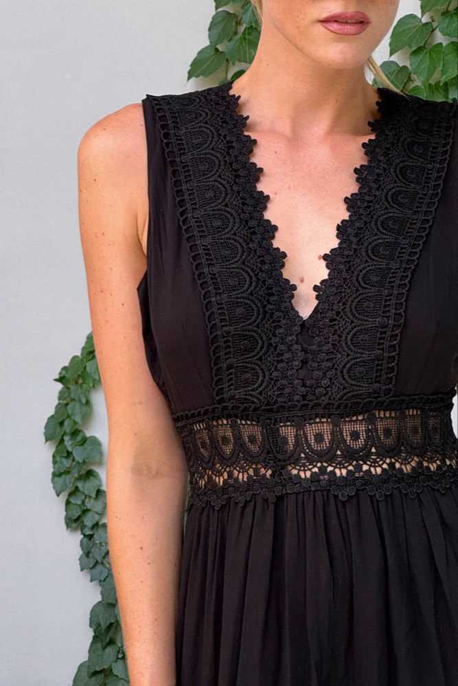 Charlotte | Sukienka z koronką ręcznie robioną i dekoltem w kształcie litery V