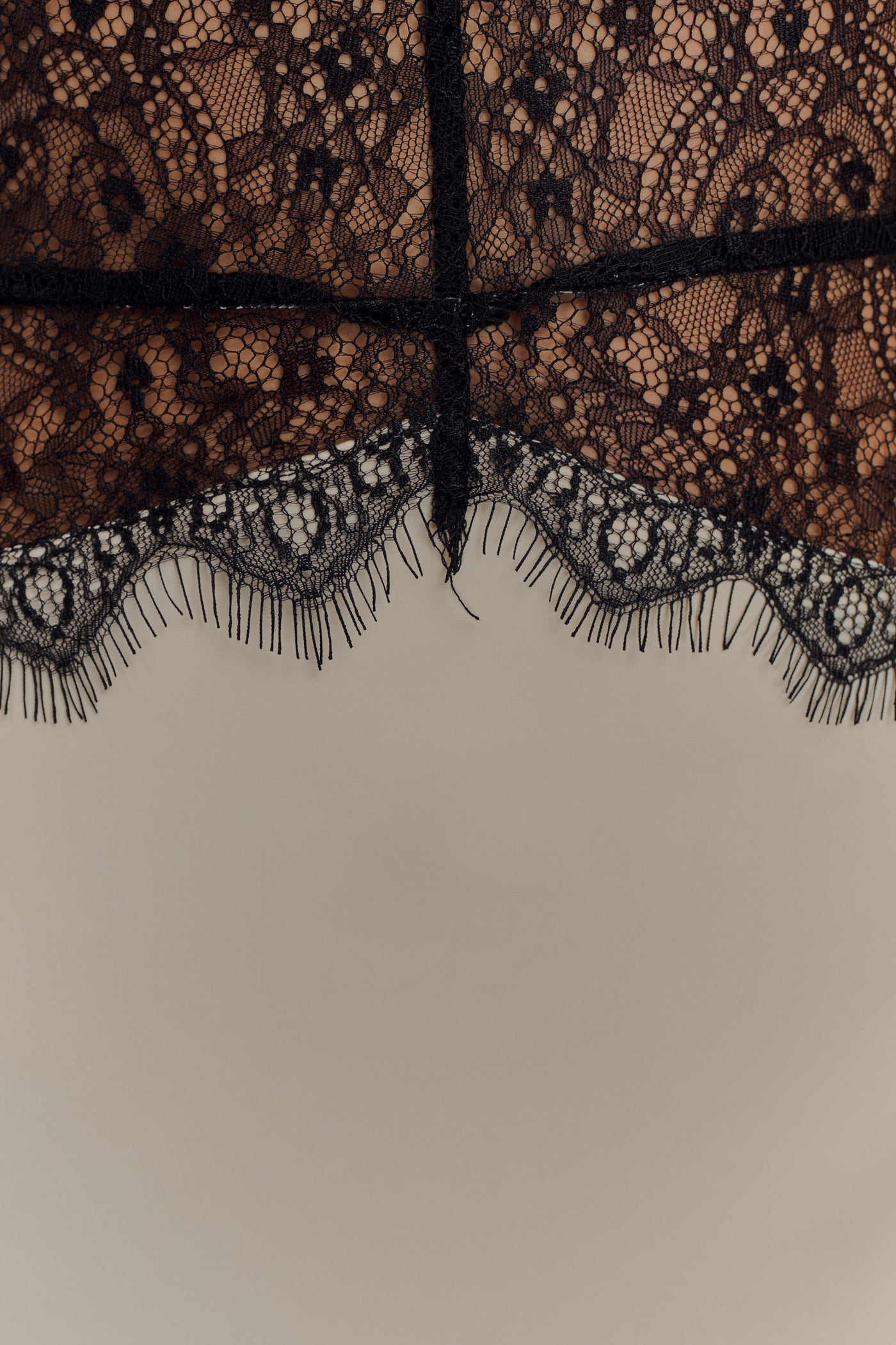 Velia | Sukienka Maxi z Koronką i Satyną