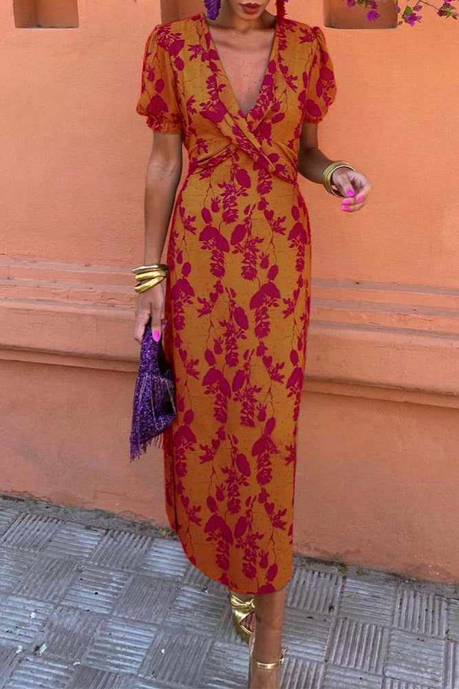 Aluna | Oszałamiająca sukienka midi z dekoltem w serek