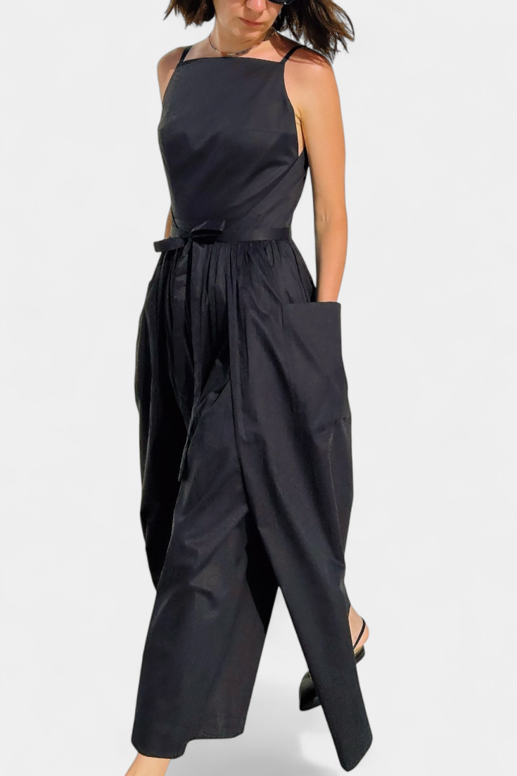 Alina | Dezi Długa Sukienka Bez Ramiączek z Regulowanymi Sznurkami Bocznie