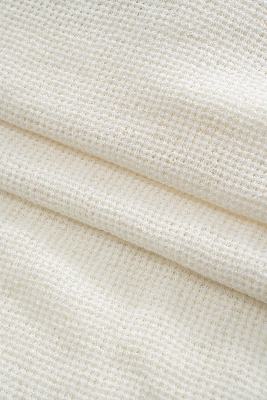 Ismene | Pleciony crop top z wycięciami i spódnica z rozcięciem