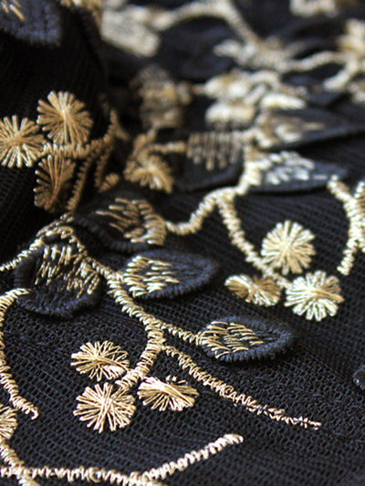 Cevana | Kwiatowy półprzezroczysty top koronkowy