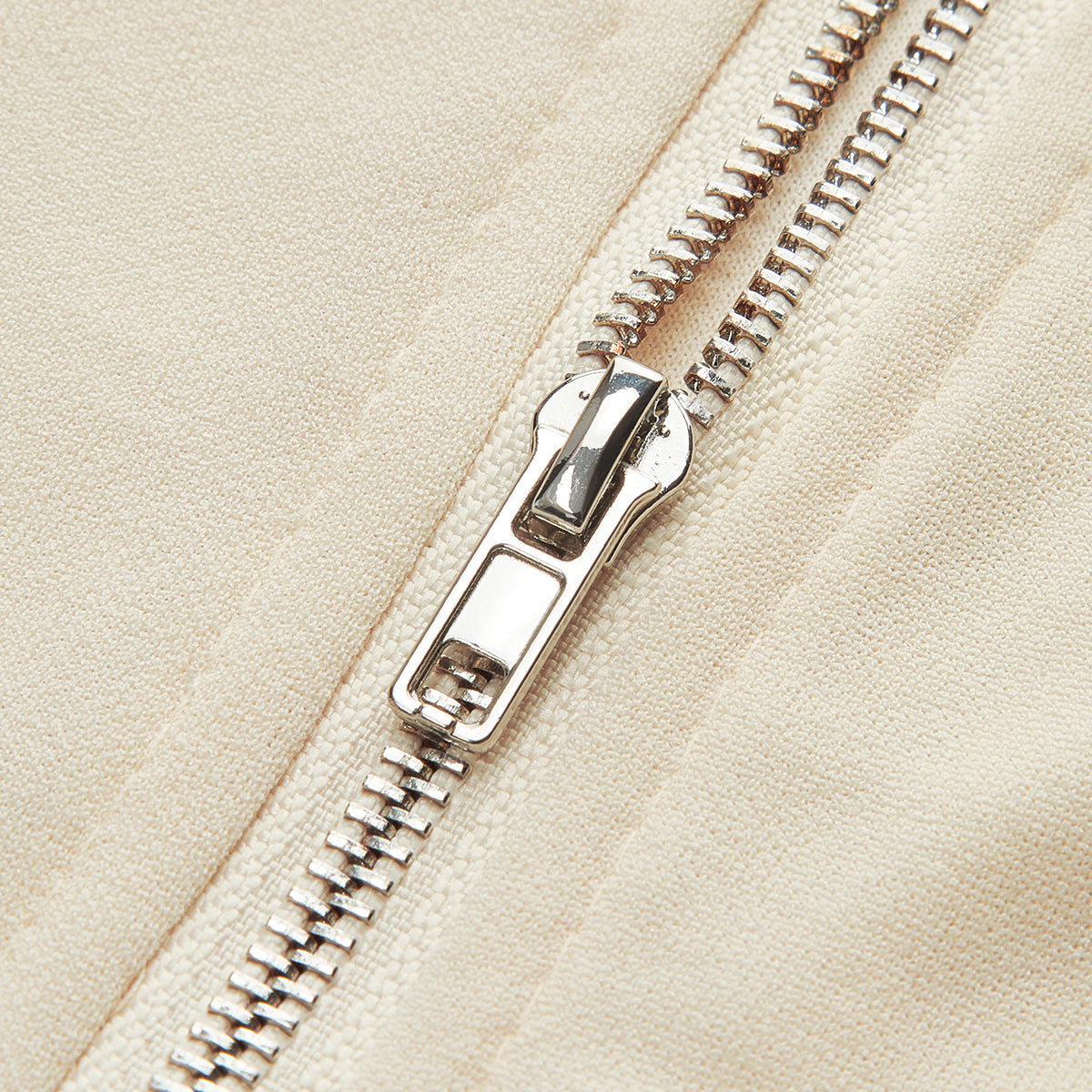 Ilona | Top bez rękawów z wiązaniem z tyłu i zamkiem