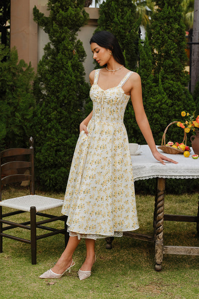 Sienna | Sukienka midi z kwiatowym koronkowym wykończeniem i wiązaniem z przodu