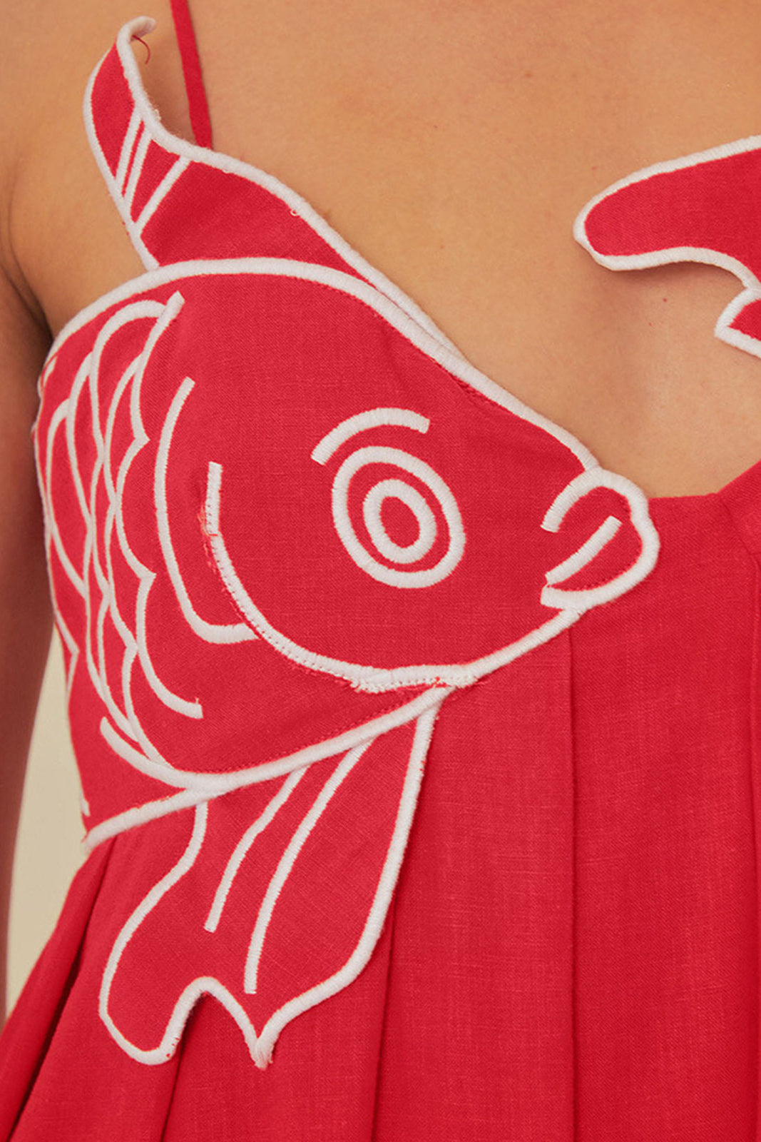 Greta | Haftowana sukienka maxi z rybami