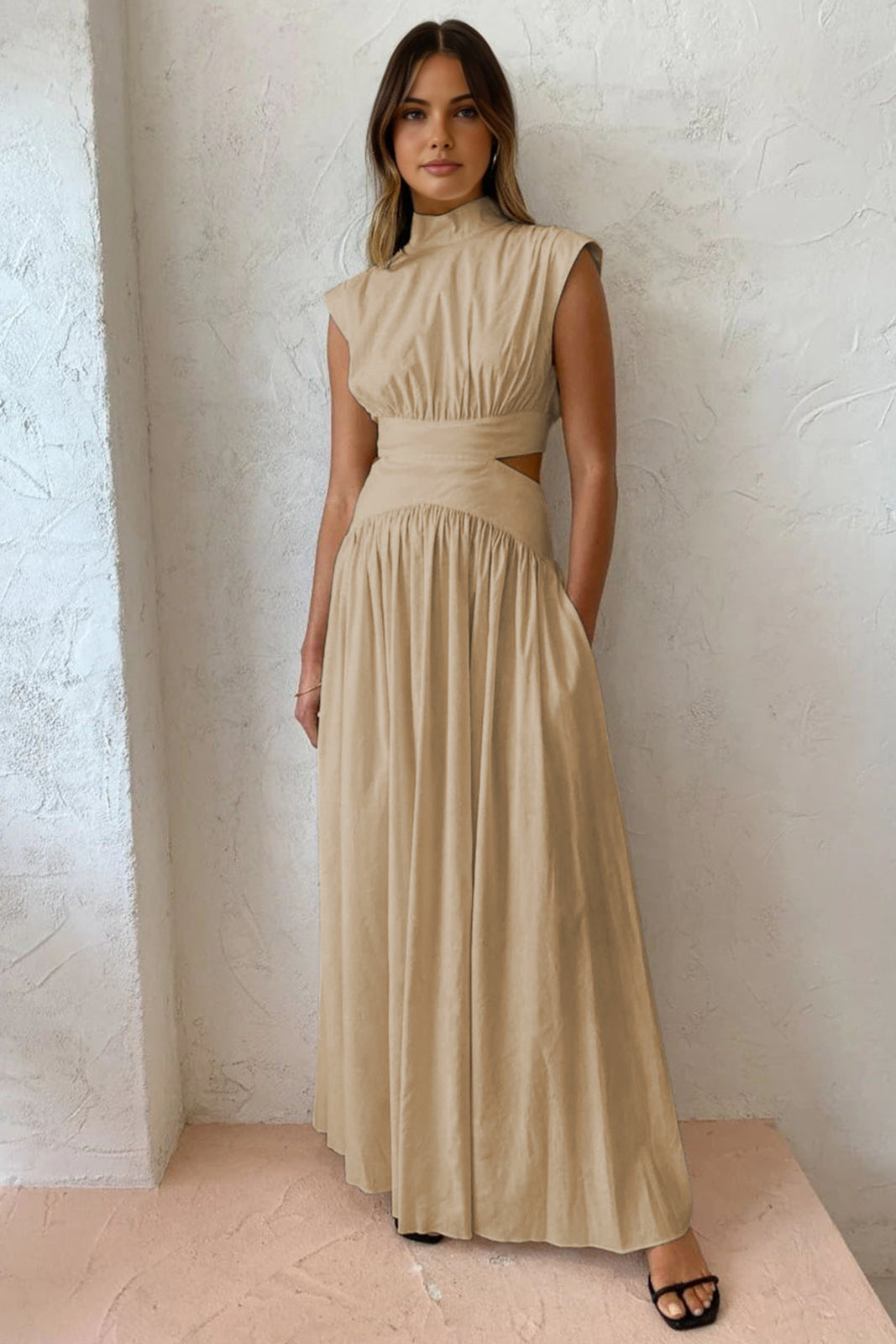 Matilde | Sukienka Maxi z Wycięciem i Stójką