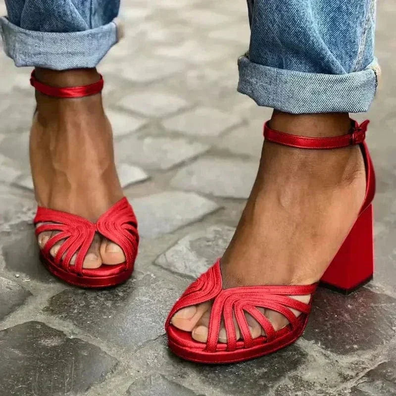 Gianna | Classic Heels