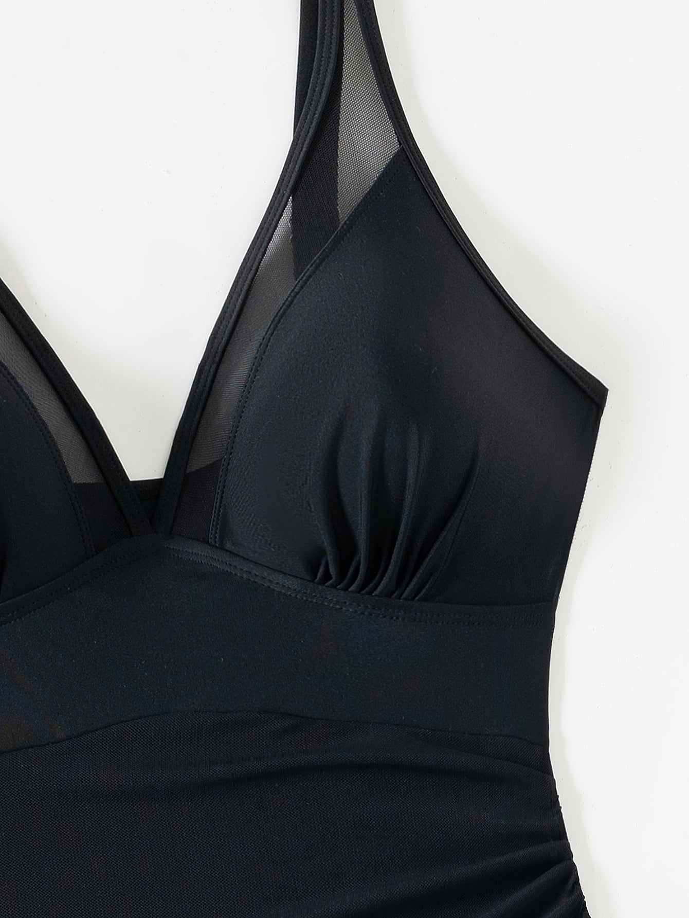 Luba | Wyszczuplający kostium kąpielowy z siateczką i sarongiem