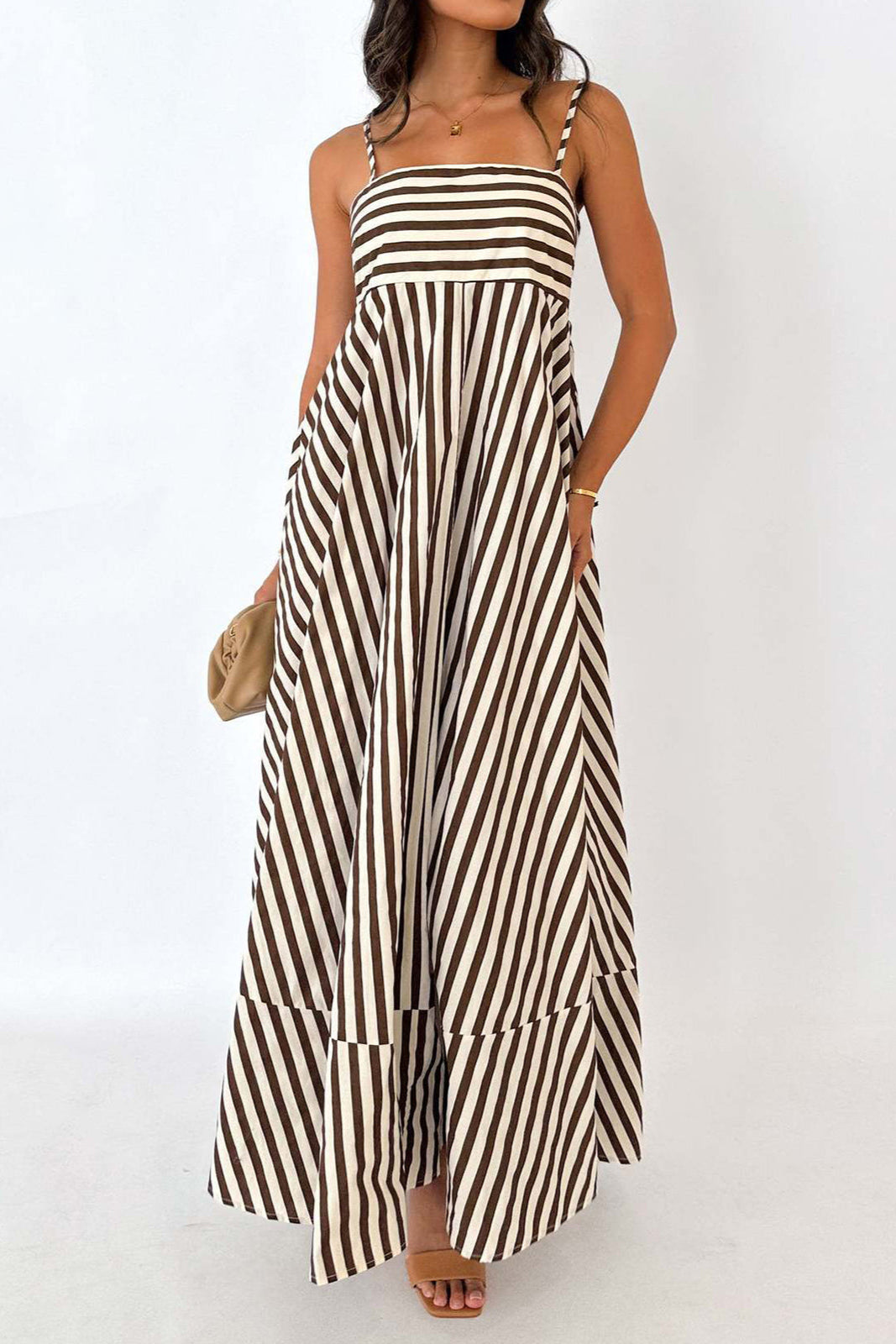 Leyla | Sukienka Maxi z Paskami i Plisami