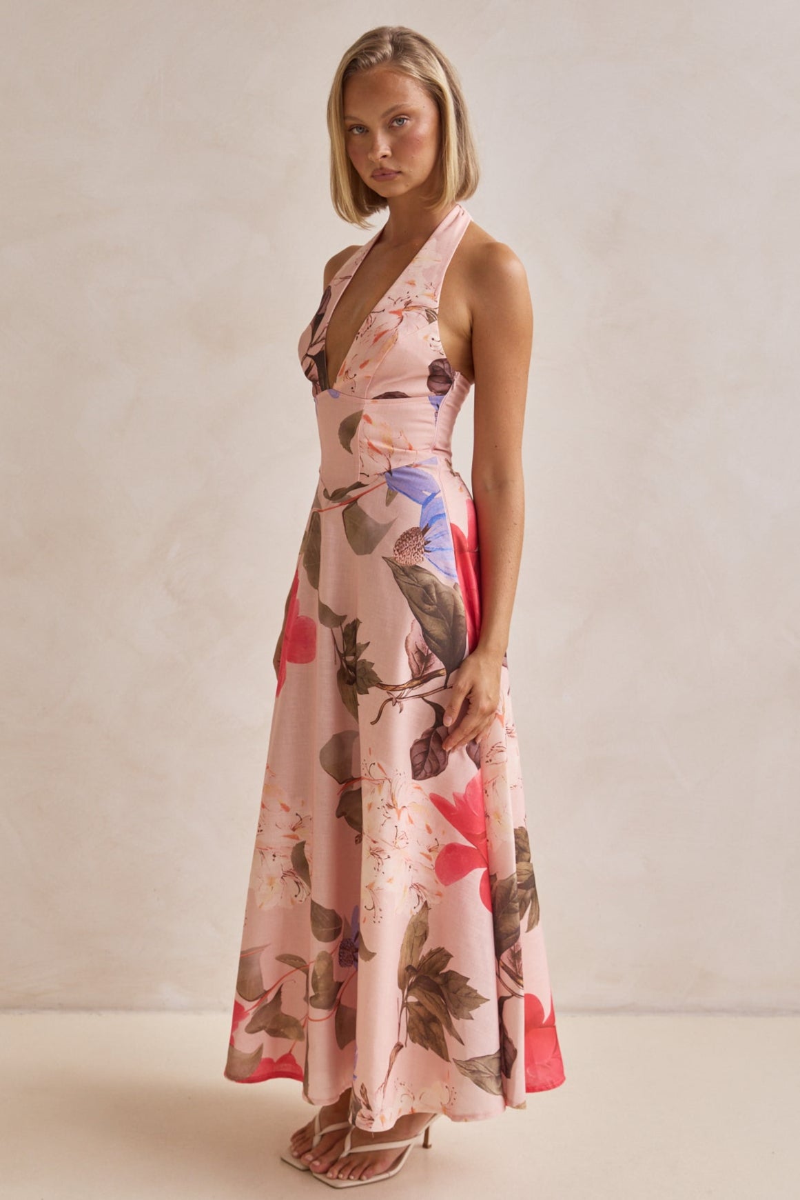 Zarelle | Kwiatowa Różowa Sukienka Maxi