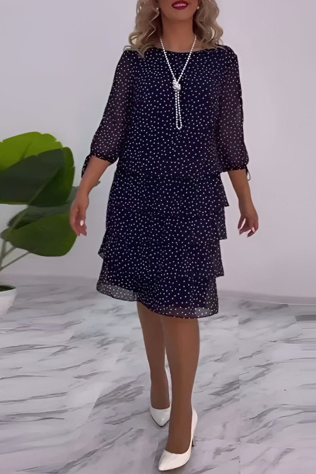 Ella | Sukienka Midi w Kropki z Warstwowym Dołem