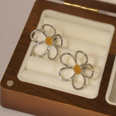 Kolczyki Sunbound ze srebra sterlingowego – wzór w kształcie płatków kwiatów