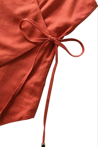 Dimitra | Casualowy bezrękawnik w jednolitym kolorze z dekoltem w serek i luźne szorty