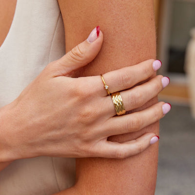 "Mała Miłość" pierścionek z kryształami